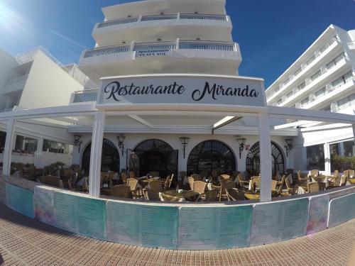 Playa Sol Apartahotel